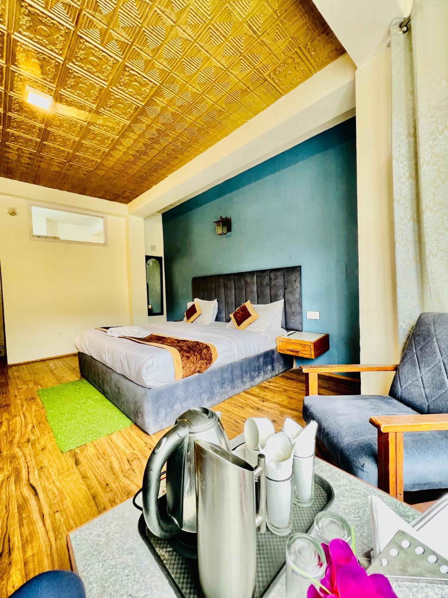 Hotel New # Link Way # Near Zing Bus Stand Manali  Exterior photo